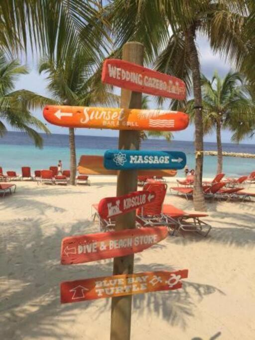 Blue Emerald Beachfront Blessing Willemstad Exterior foto