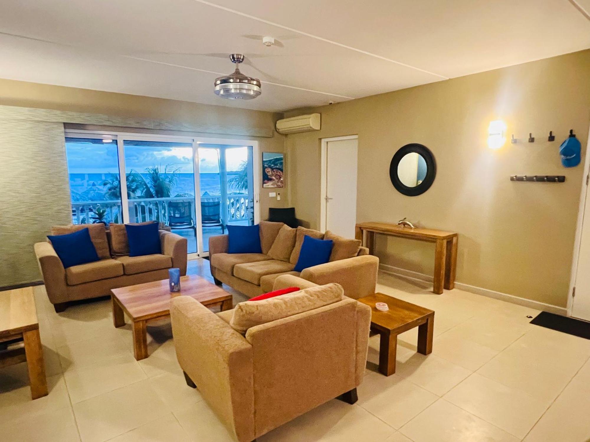 Blue Emerald Beachfront Blessing Willemstad Exterior foto